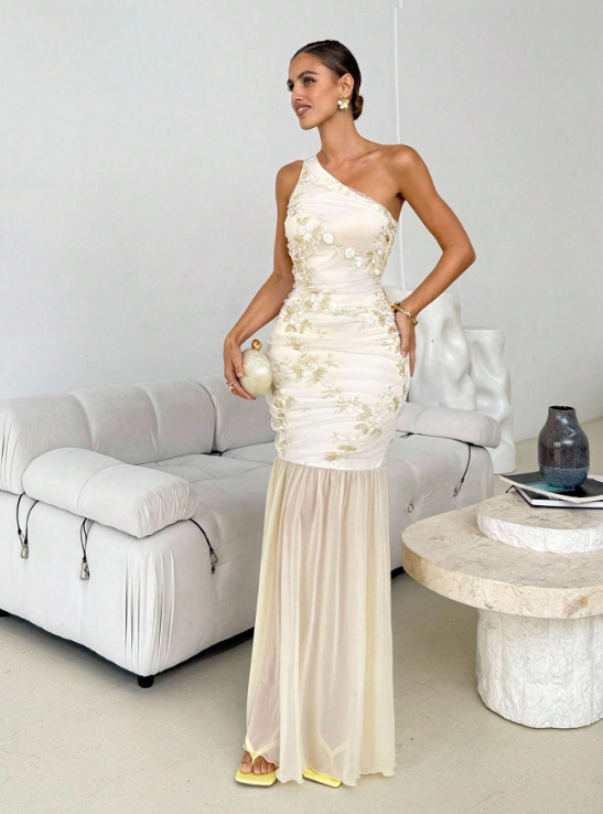 VITA FLORAL EMBROIDERED MAXI DRESS