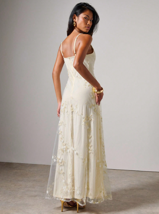 KELLY EMBROIDERY FLORAL MAXI DRESS