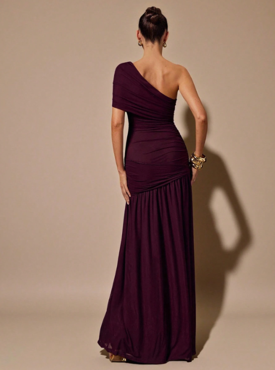 Zoé Burgundy One Shoulder Maxi Dress