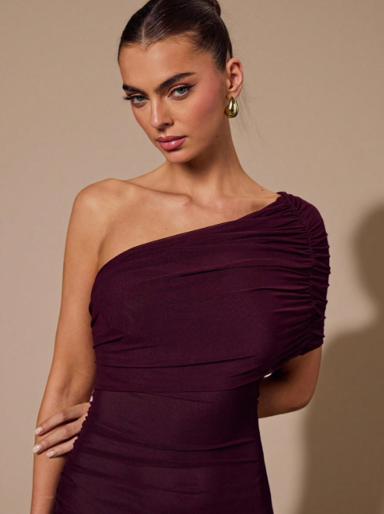 Zoé Burgundy One Shoulder Maxi Dress